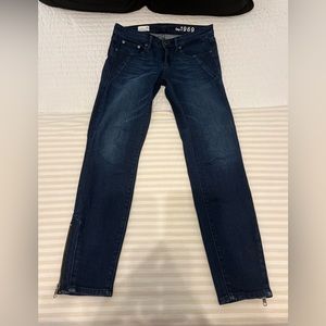 Gap Jeans - Size 26